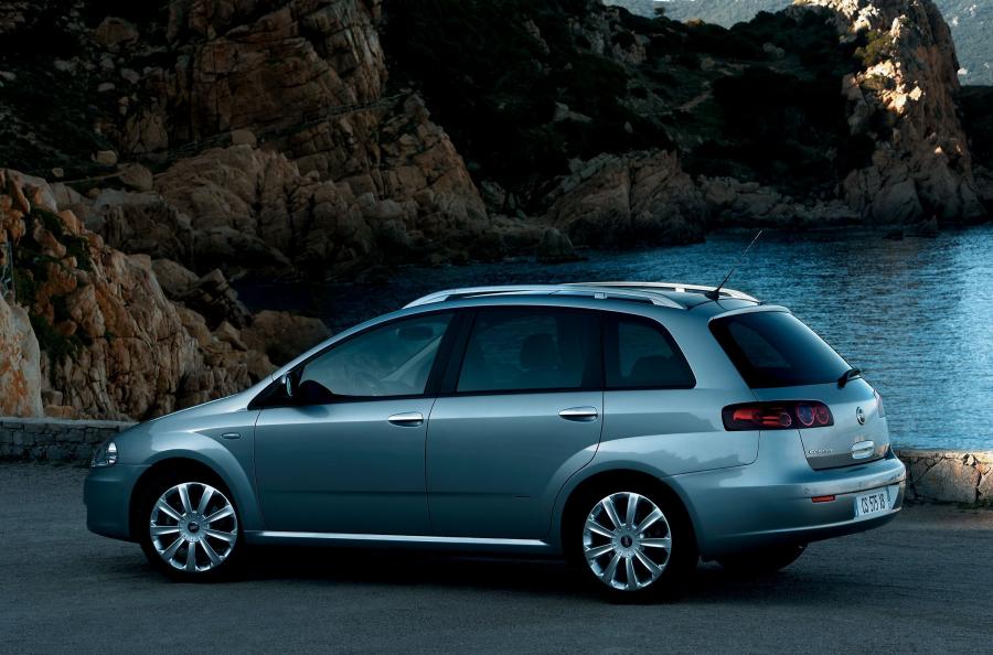  Fiat Croma Station Wagon 2009 года  (фото 35 из 106)